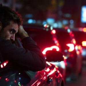 La Odisea Eléctrica: La realidad de cargar un vehículo en Bogotá